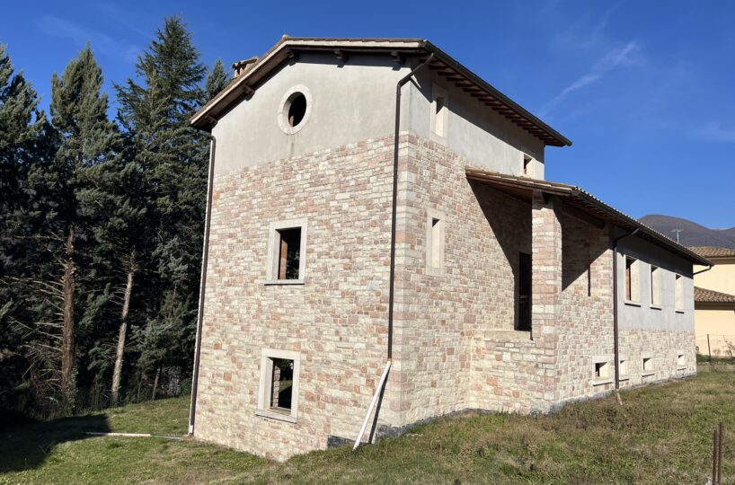 Rustico a Sant'Anatolia di Narco