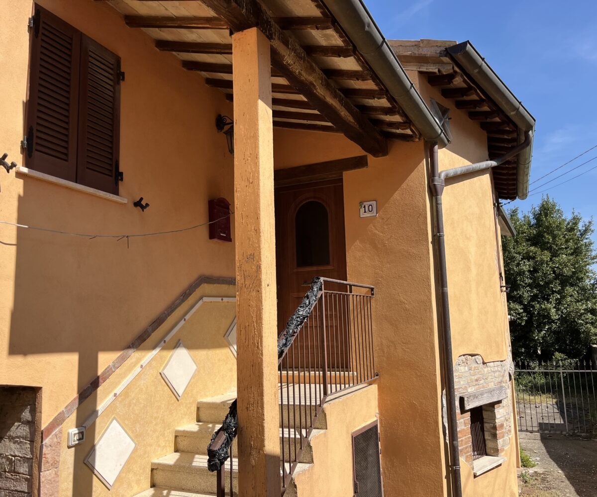 Casa semi indipendente a Giano dell'Umbria