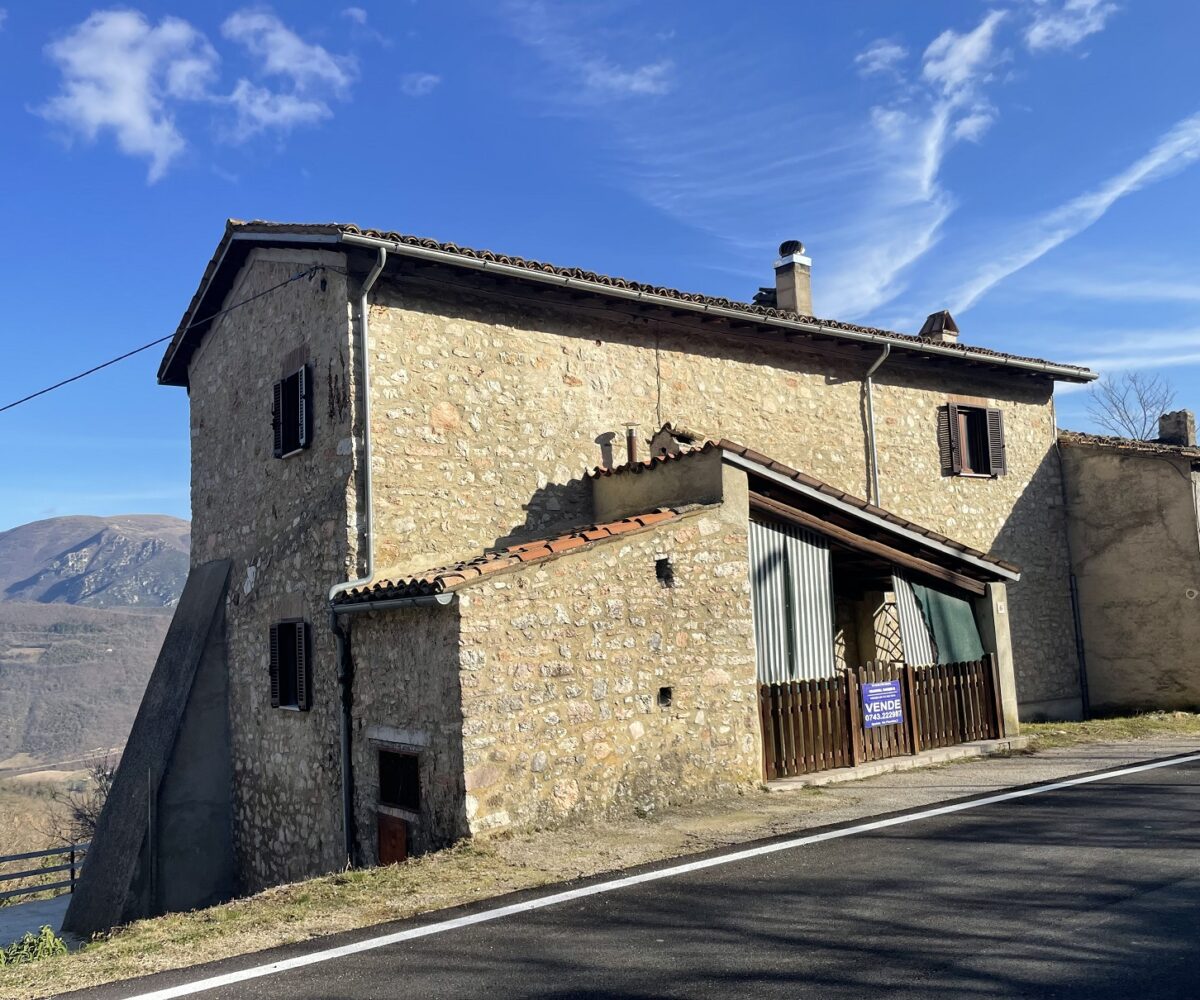 Casale a Cerreto di Spoleto